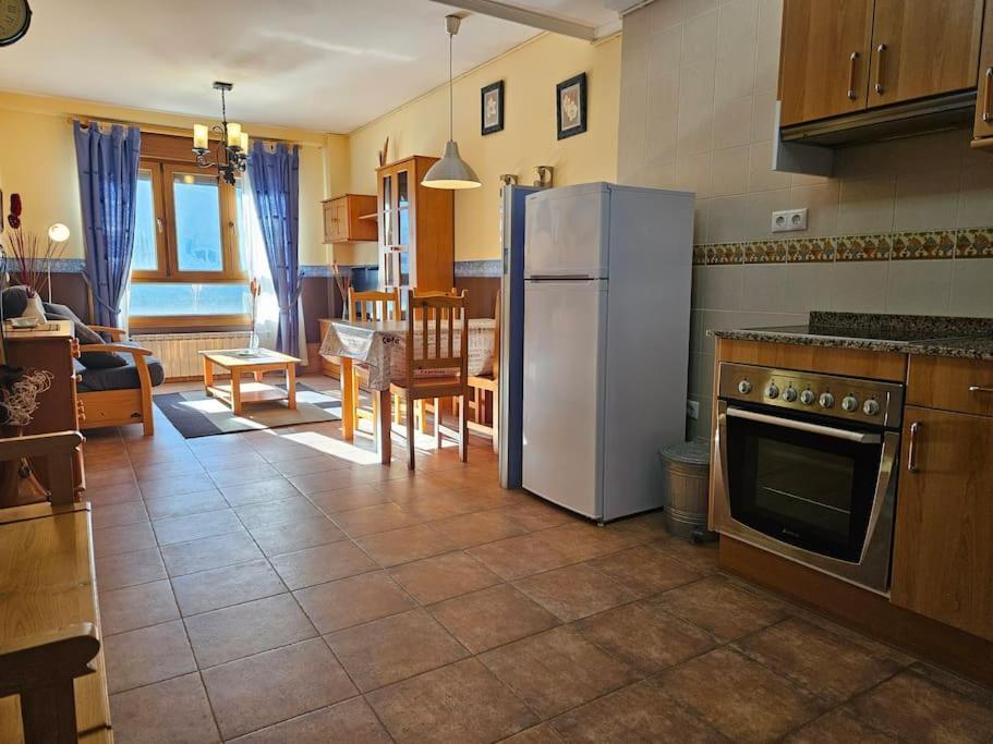 21A02 Coqueto Apartamento Con Garaje Felechosa Bagian luar foto