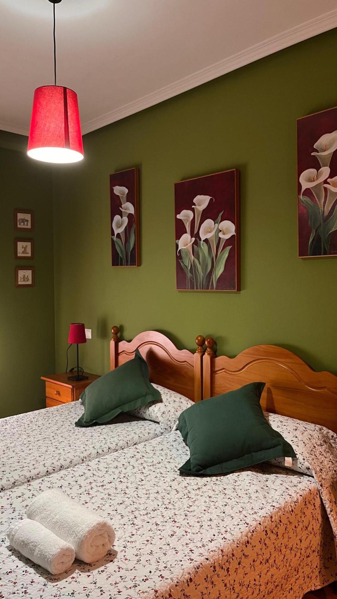 21A02 Coqueto Apartamento Con Garaje Felechosa Bagian luar foto